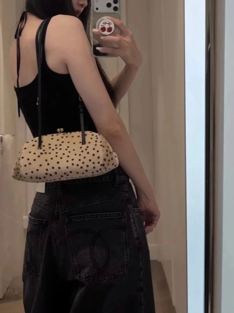 Lexi Leopard Faux Fur Shoulder Bag in beige – styled look
