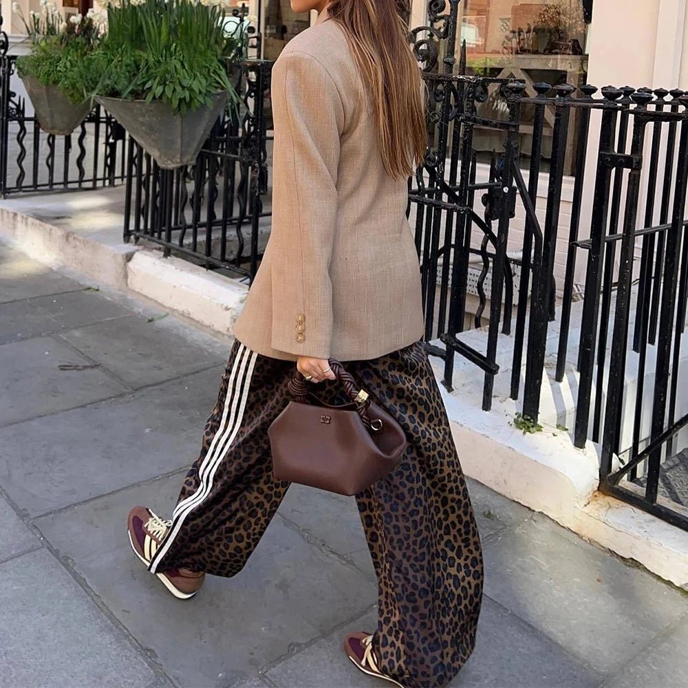 Abigail blazer