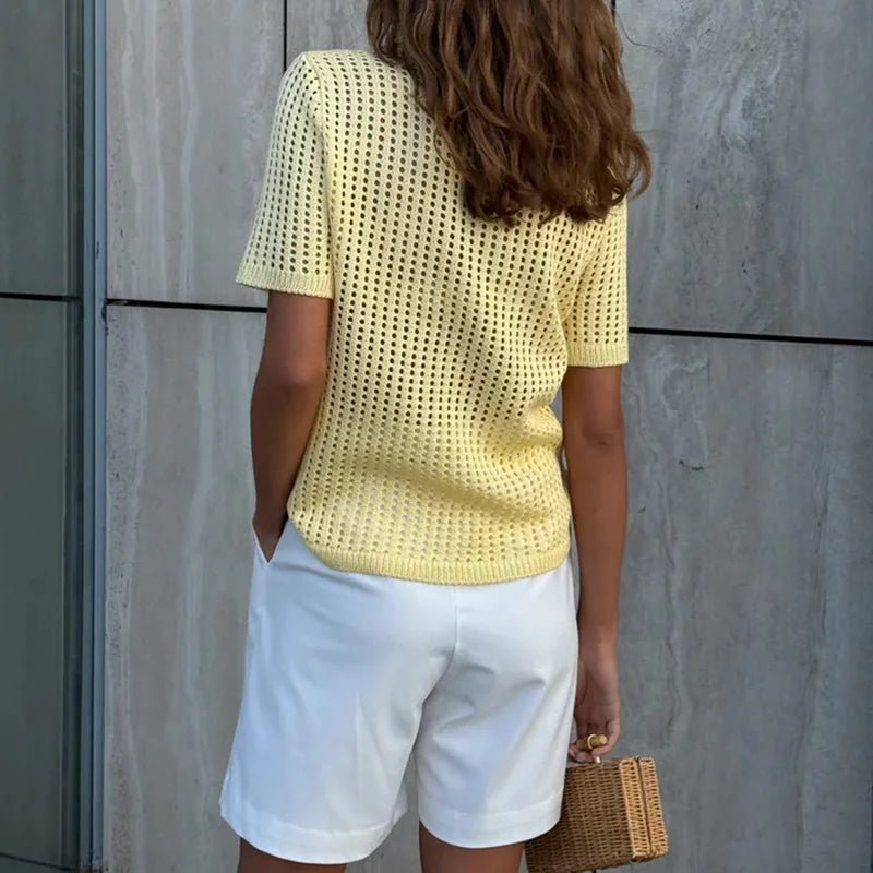 Adeline strikket polobluse med udskæringer