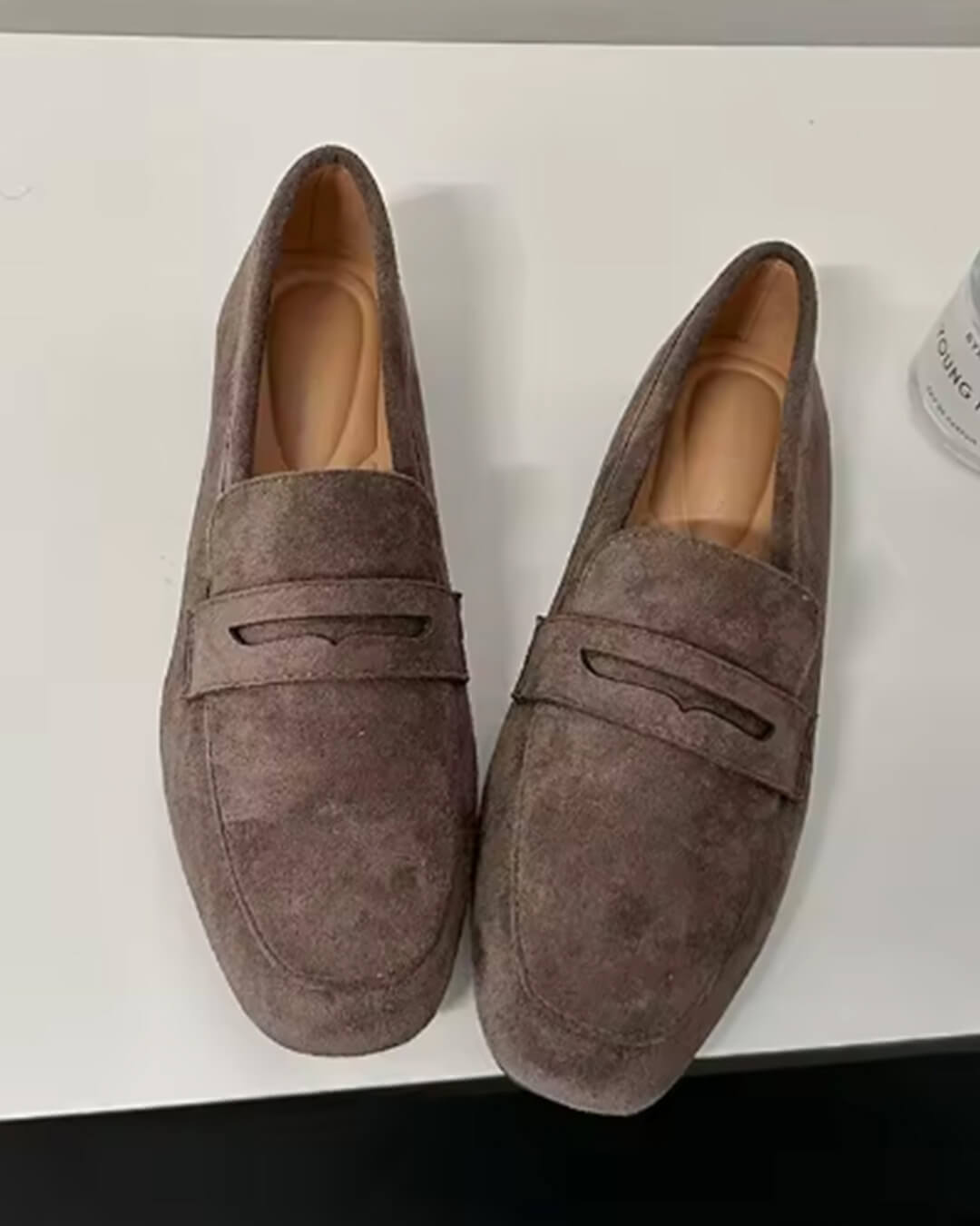 Adira loafers i ruskind uden snørebånd