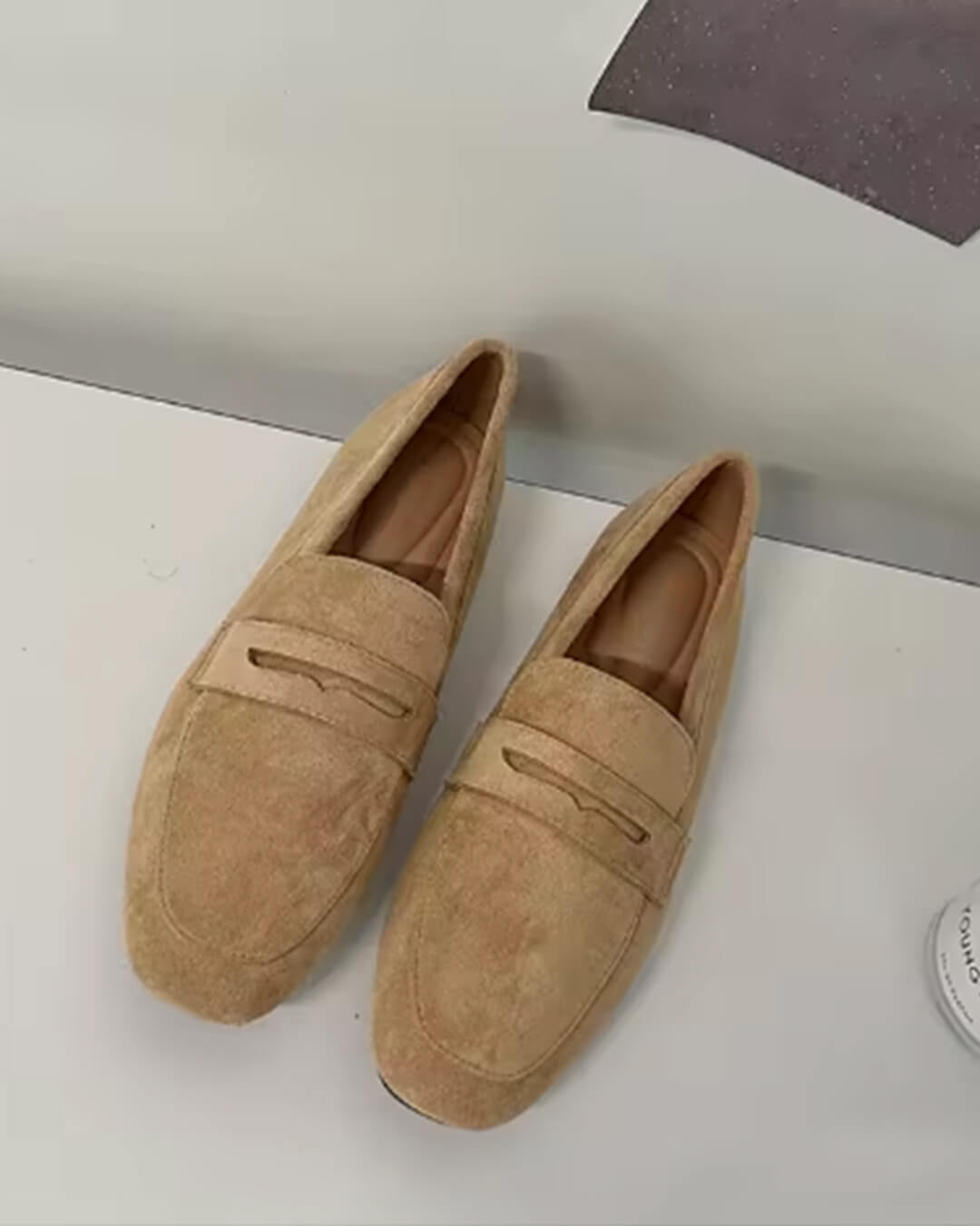 Adira loafers i ruskind uden snørebånd