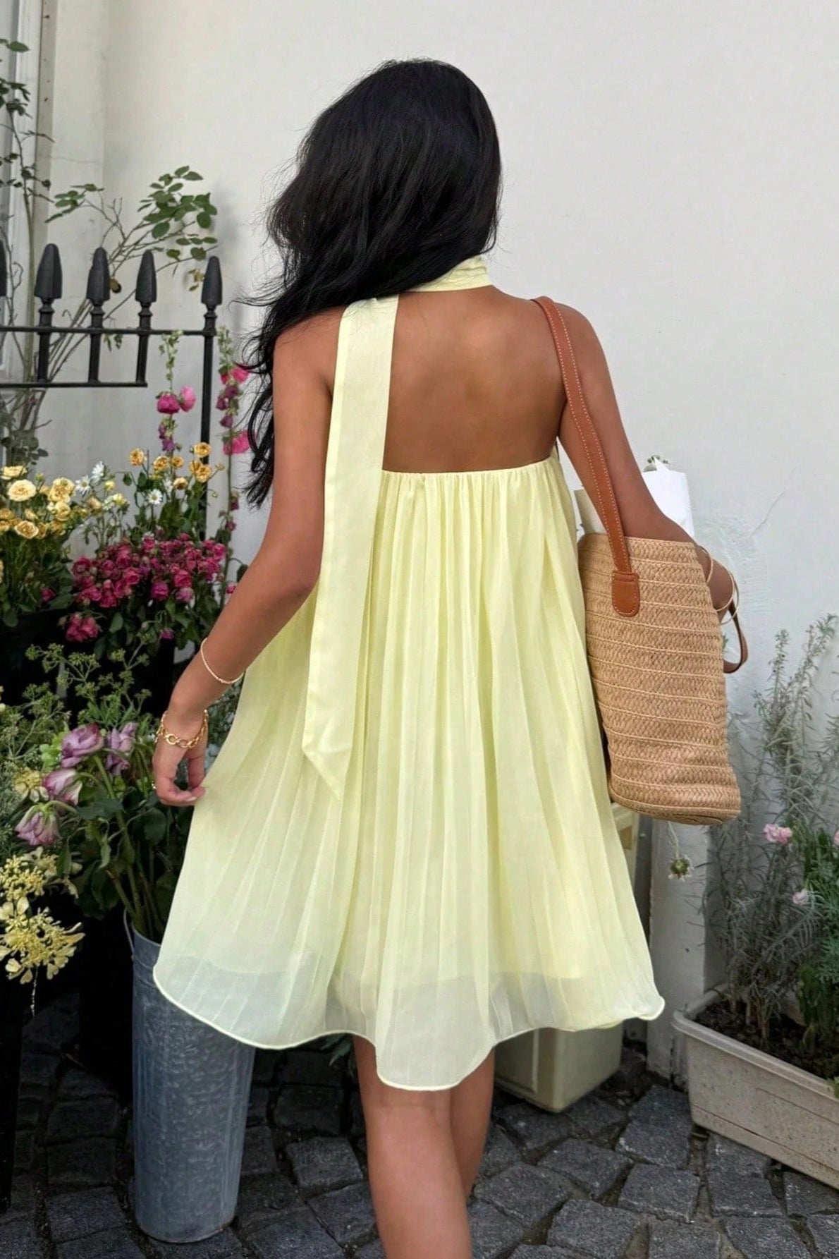 Aliya rynket bandeau-minikjole