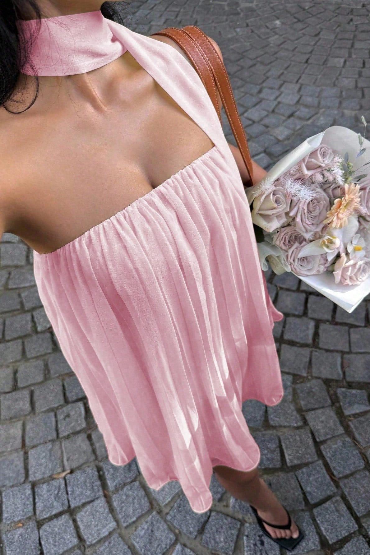 Aliya rynket bandeau-minikjole
