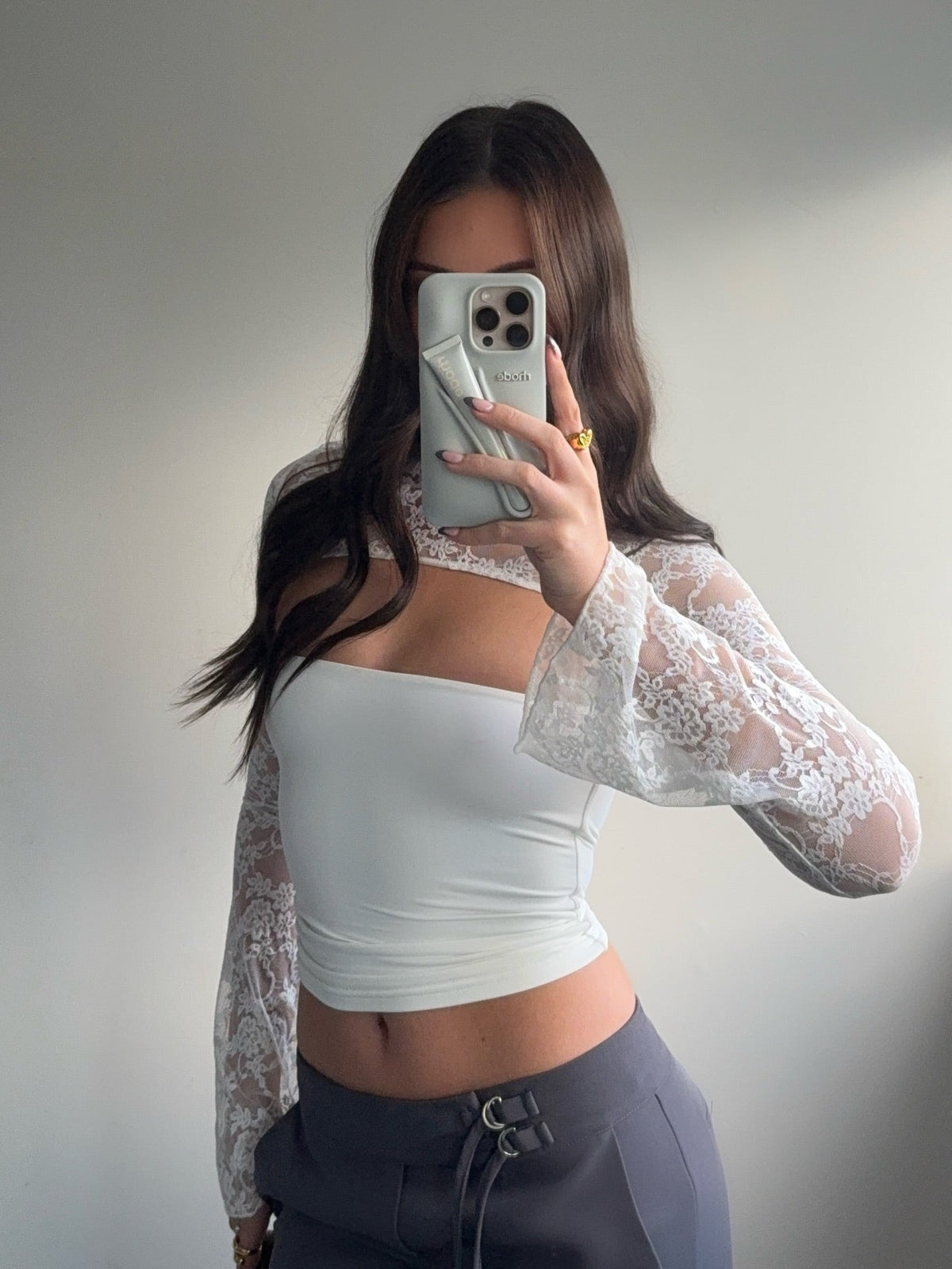 Amy langærmet top med blondepatchwork