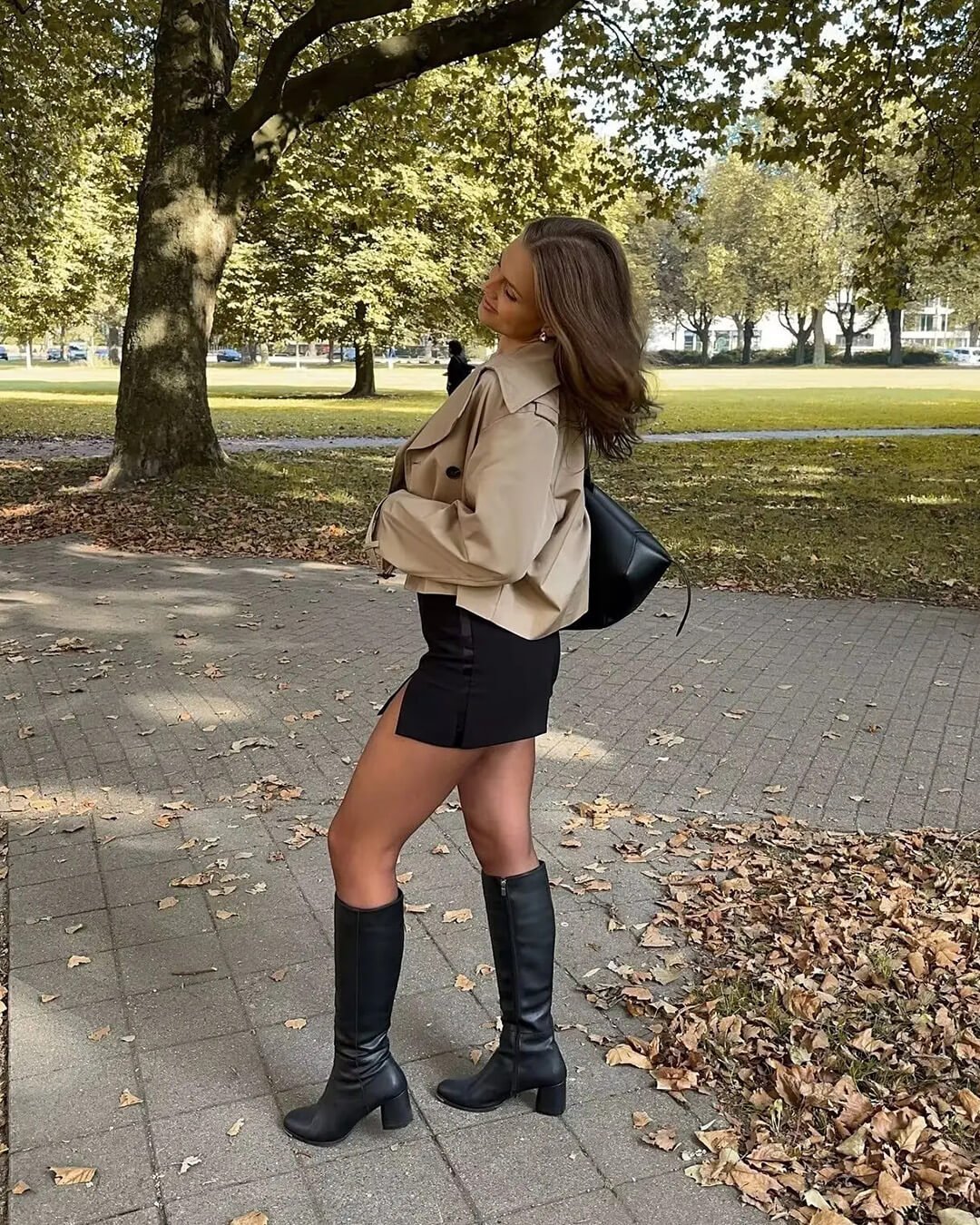 Bellatrix cropped trenchcoat