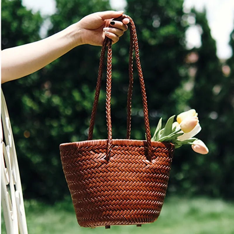 Blair flettet bucket-skuldertaske