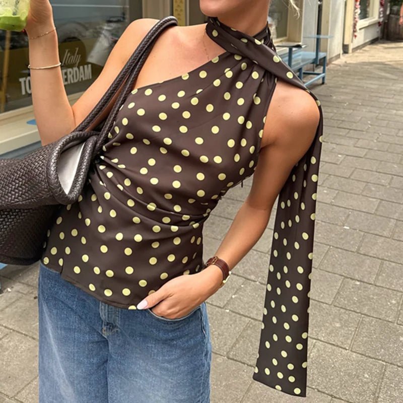 Brielle bluse med polkaprikker og halterneck