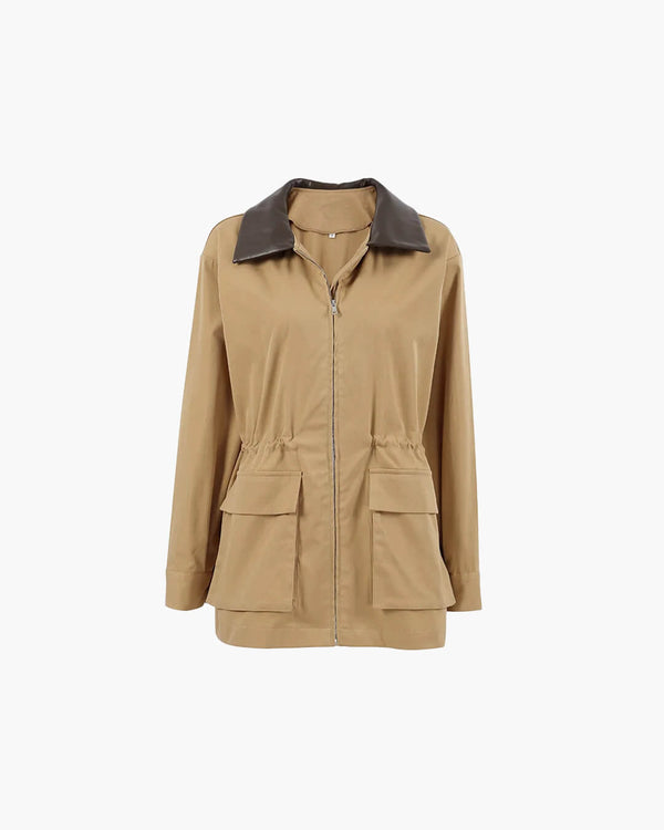 Christina kort trenchcoat med lommer
