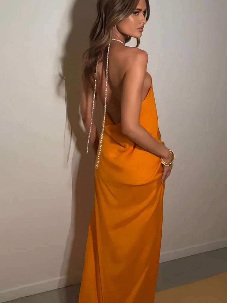 Claudia-maxikjole med pailletter og halterneck