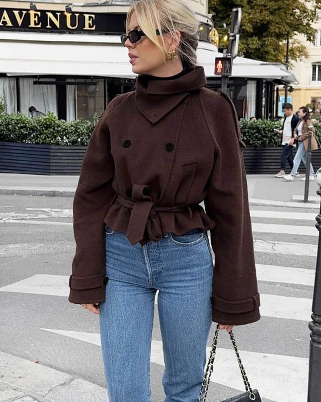 Debbie kort trenchcoat med ståkrave