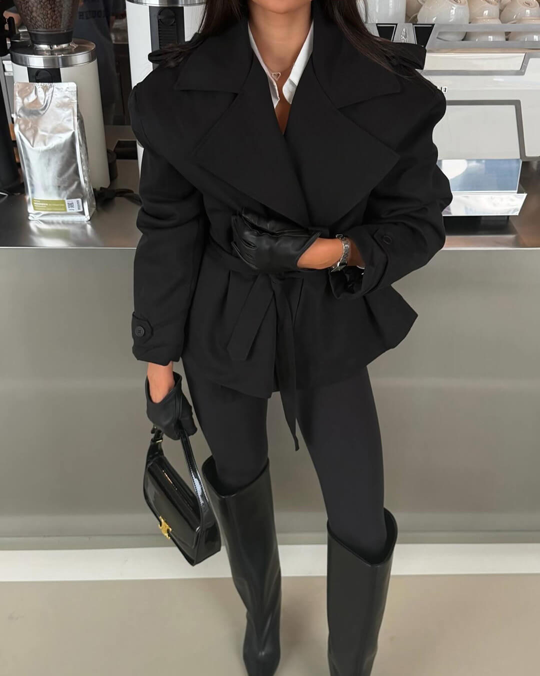 Dorothy kort trenchcoat med snøredetaljer