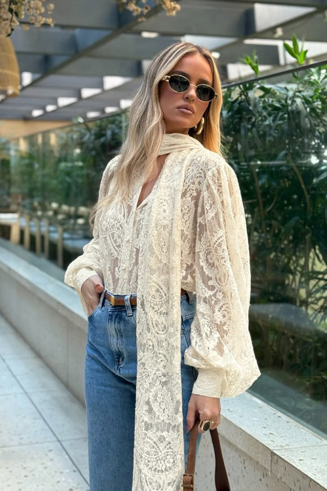 Dunja transparent blondebluse med bindebånd