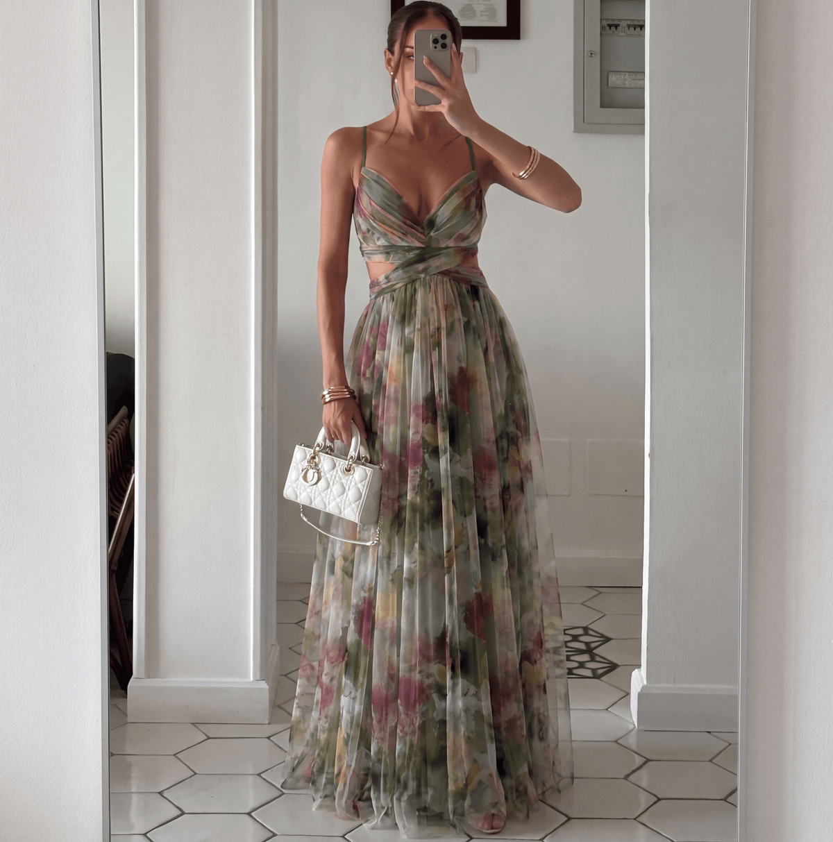 Emma blomstrede maxi-kjole i mesh