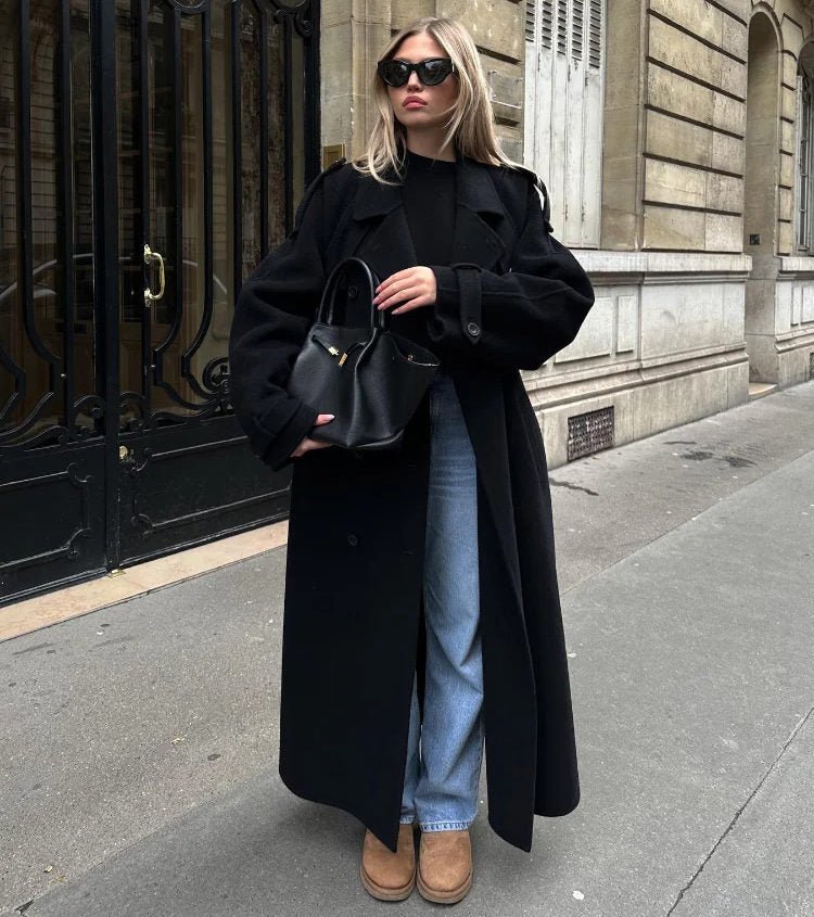 Trenchcoat Emma med snøredetaljer