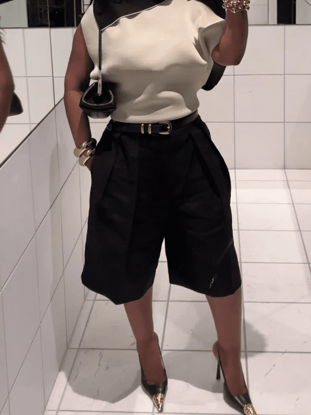 Florentine bermudashorts med høj talje og bælte