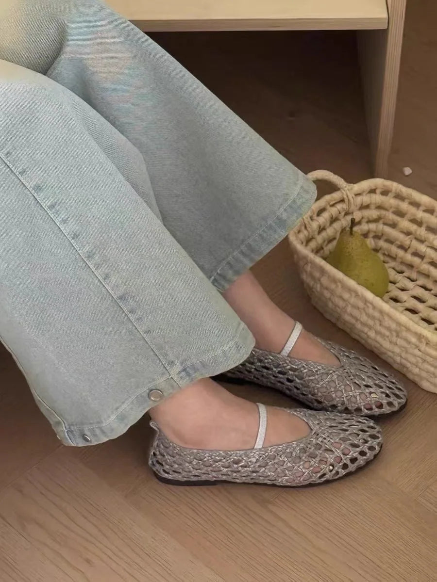 Francesca flade sko med hulmønster og vævet detalje