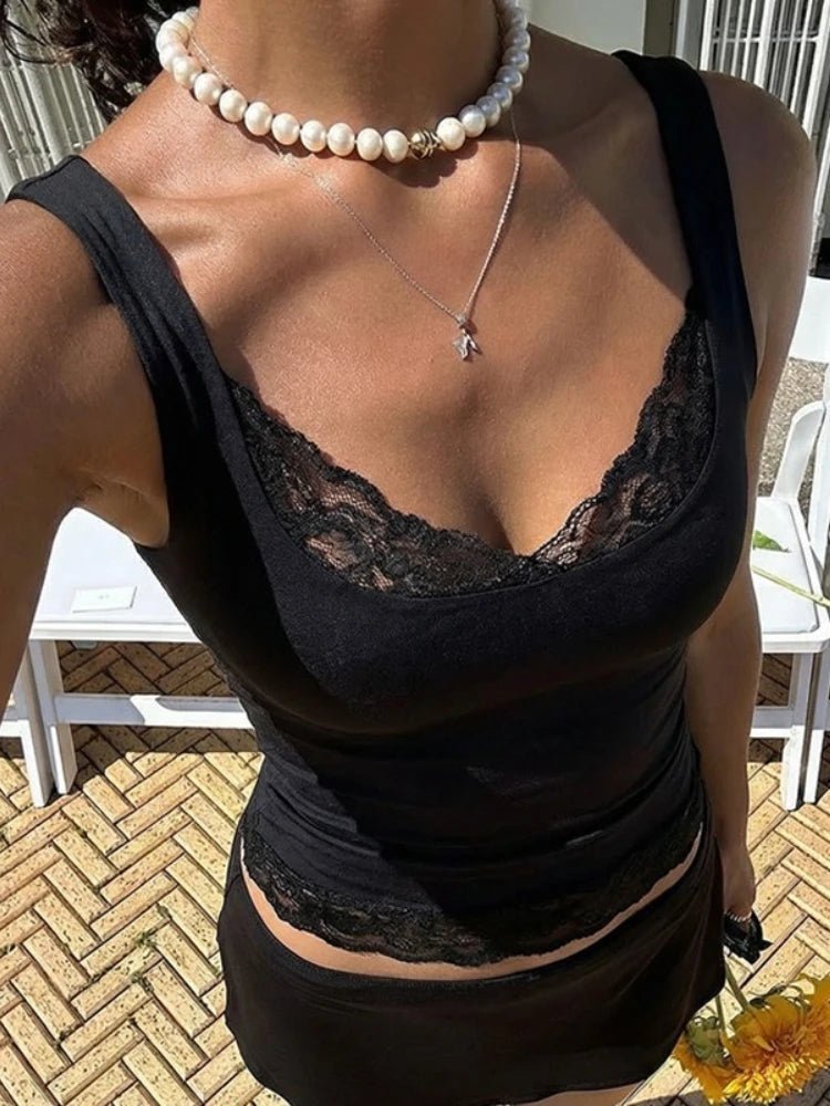 Jaelyn tanktop med blondekant