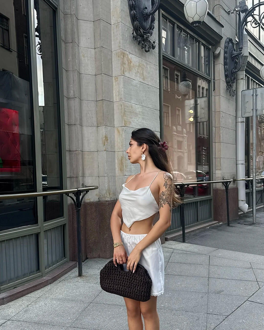 Johana satin-mininederdel med blondekant
