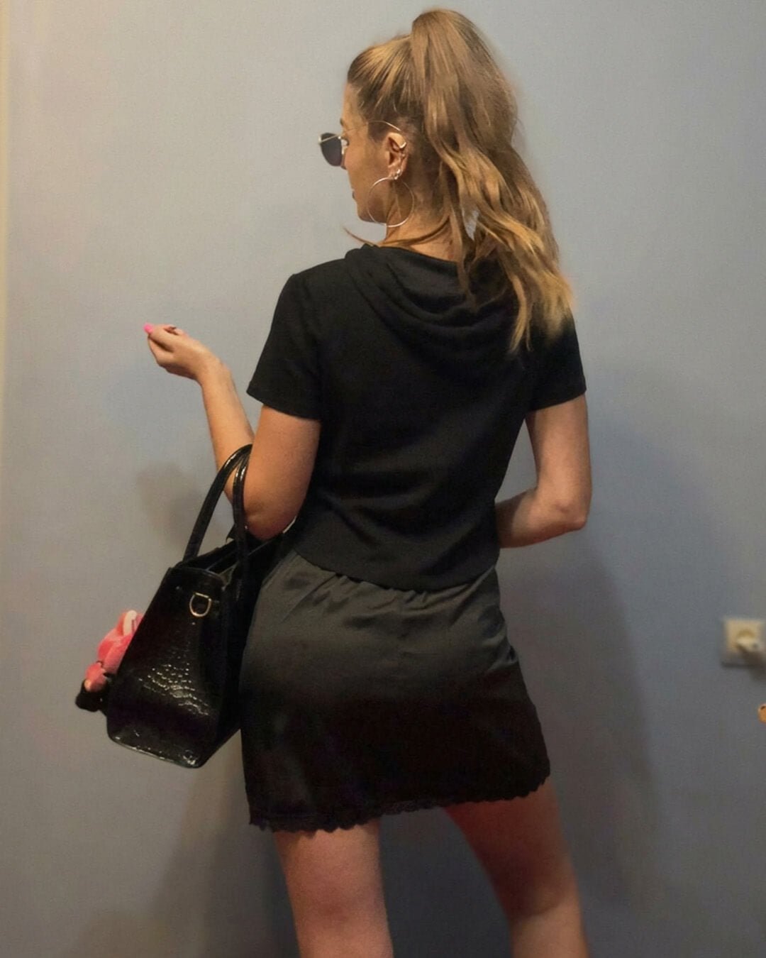 Johana satin-mininederdel med blondekant