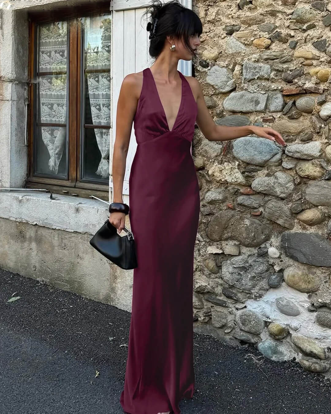 Joyce vinrød satin-maxikjole med halterneck