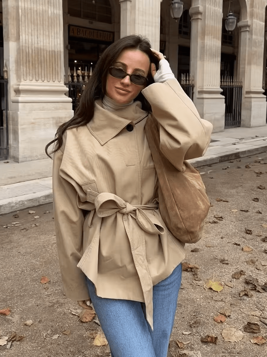 Julie asymmetrisk trenchcoat med bælte