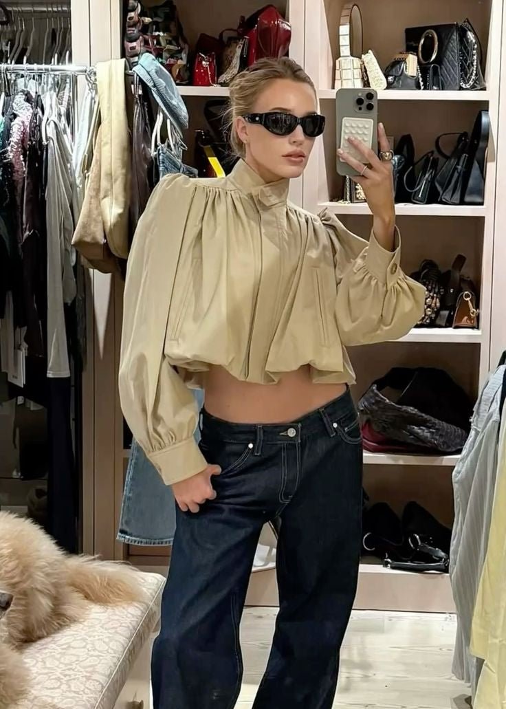 Karina kort plisseret jakke