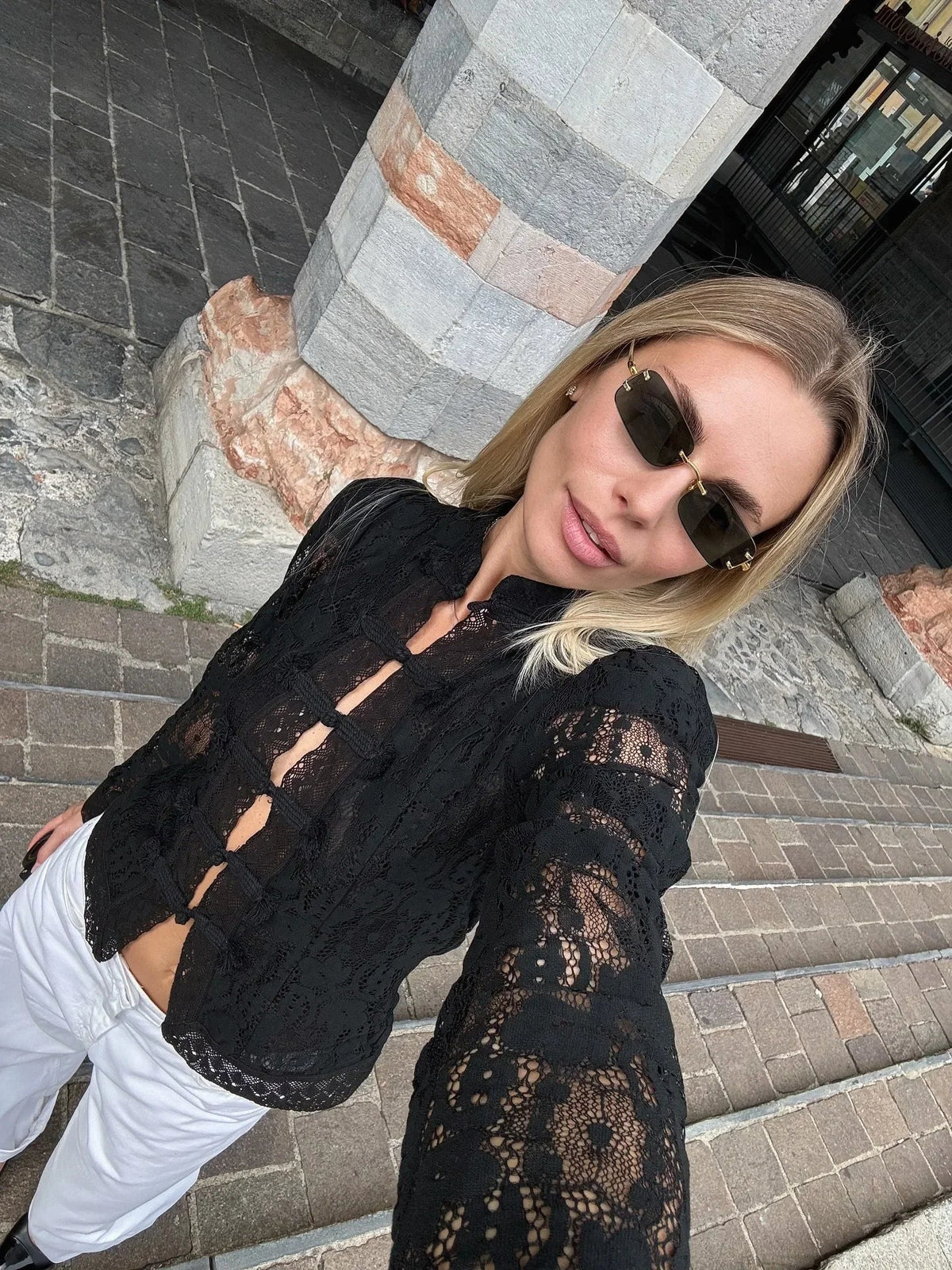 Katalina blondebluse med pufærmer