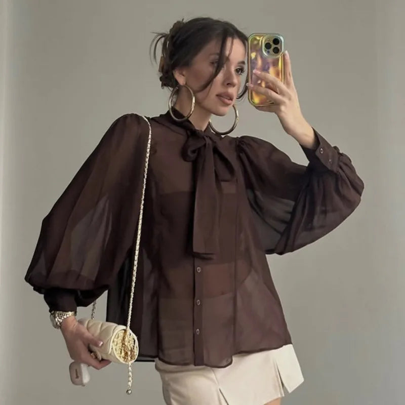 Flavia gennemsigtig sløjfebluse