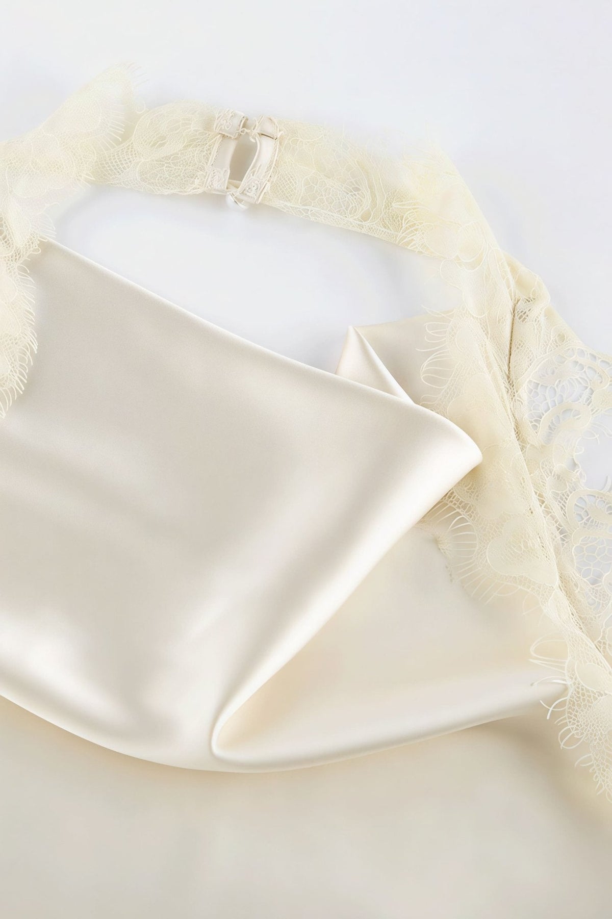 Lena blonde-minikjole med halterneck