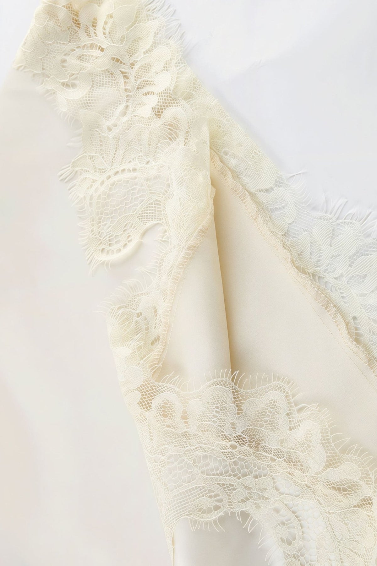 Lena blonde-minikjole med halterneck