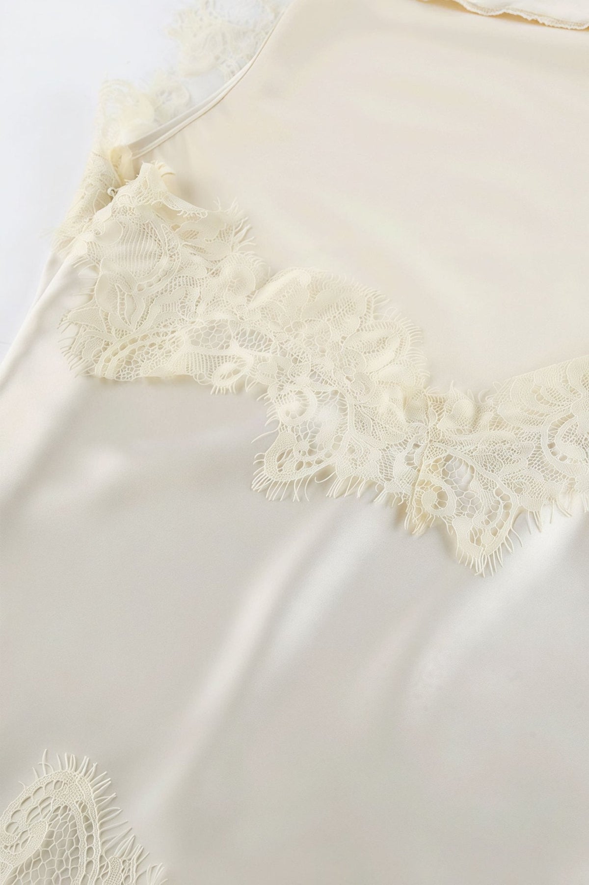 Lena blonde-minikjole med halterneck