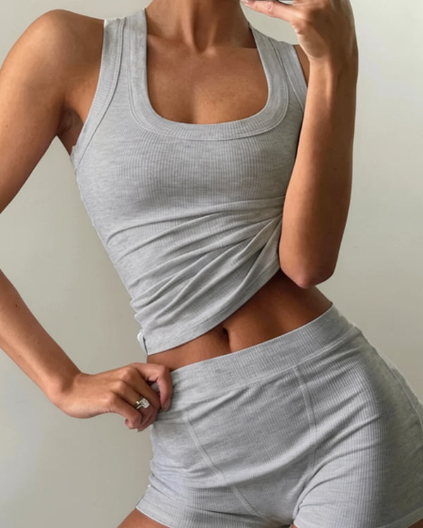 Liza sæt med tanktop og shorts