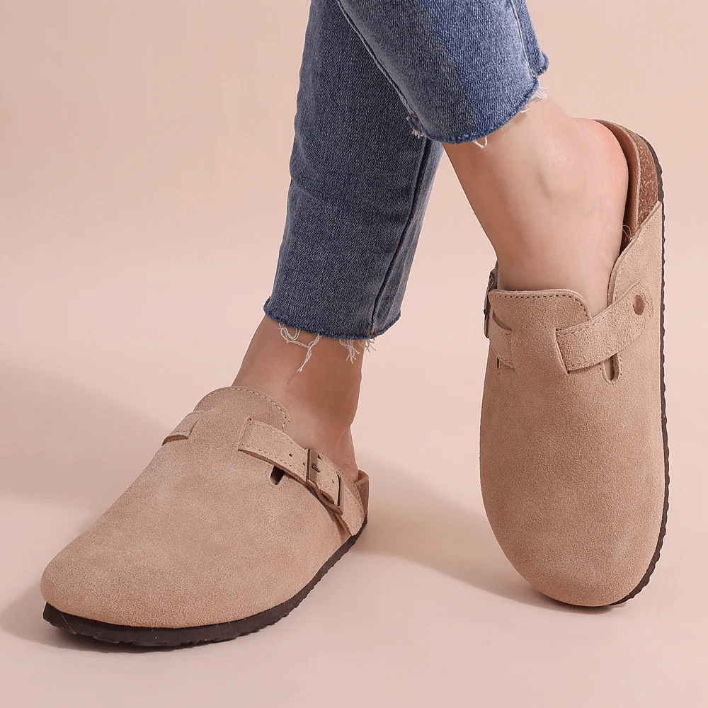 Minerva slip-on-sandaler med justerbart spænde