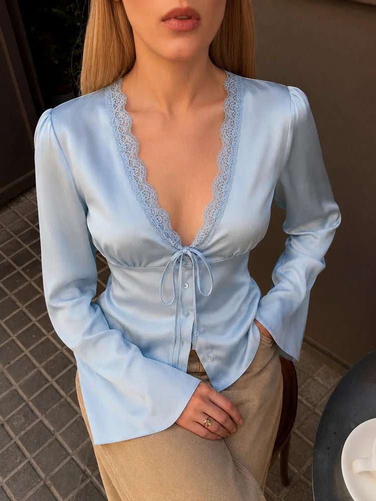 Naomi satin-top med V-udskæring
