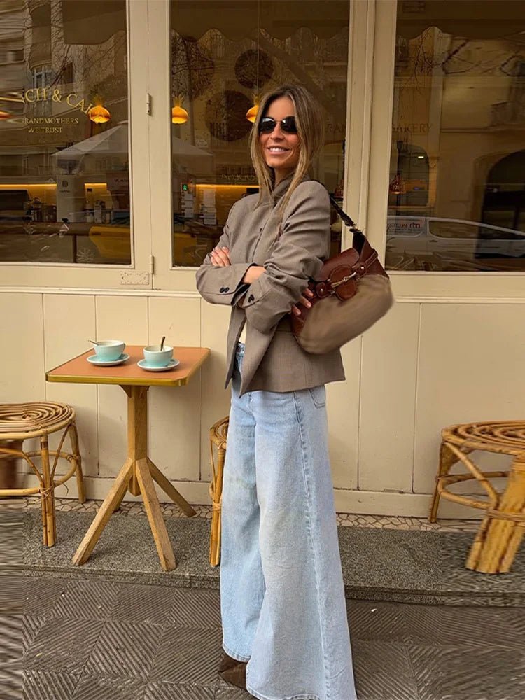Noa blazerjakke med ståkrave i ensfarvet design