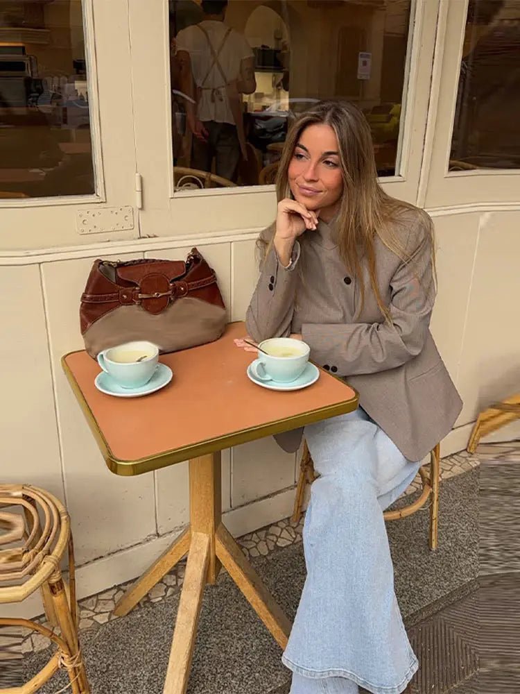 Noa blazerjakke med ståkrave i ensfarvet design