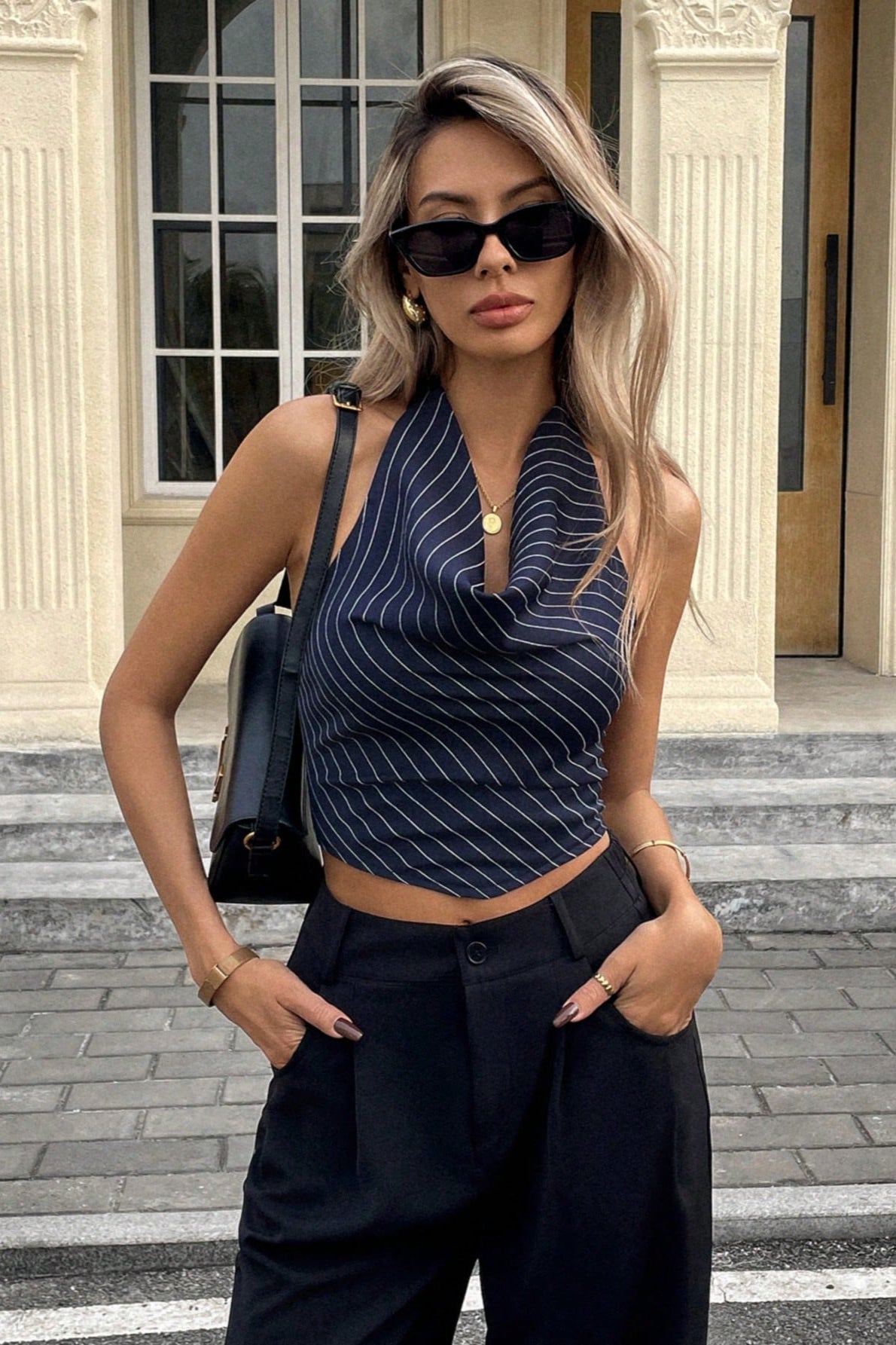 Olive top med drapering og halterneck