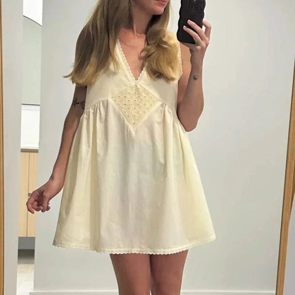 Olivia boho-minikjole med blondekant