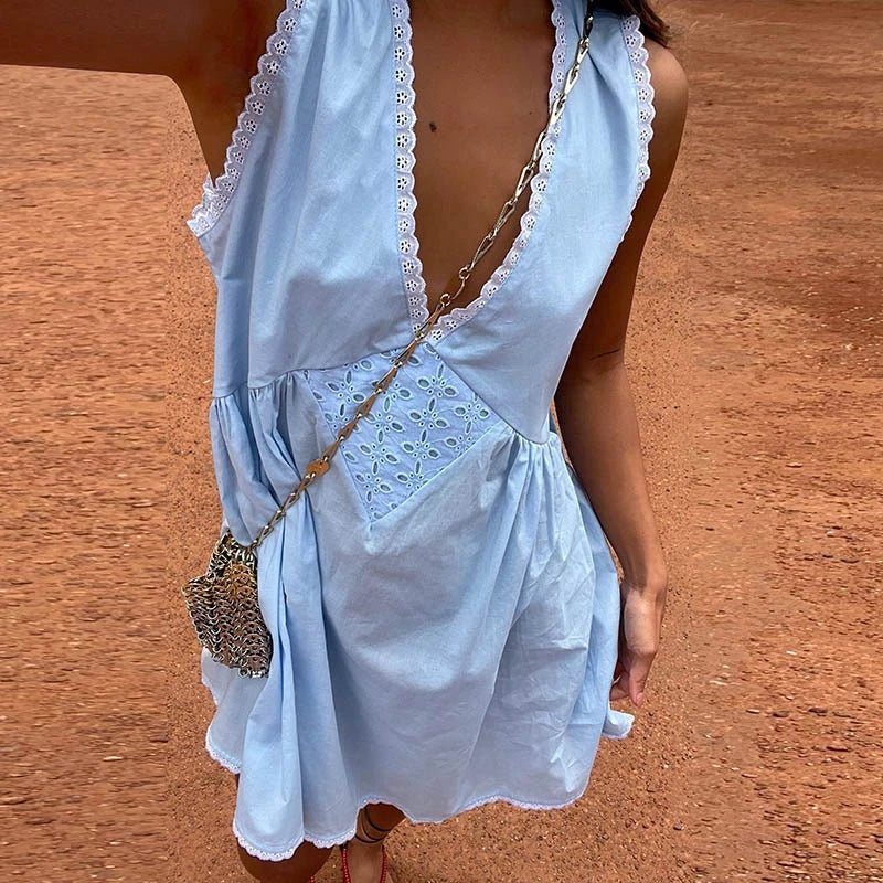 Olivia boho-minikjole med blondekant