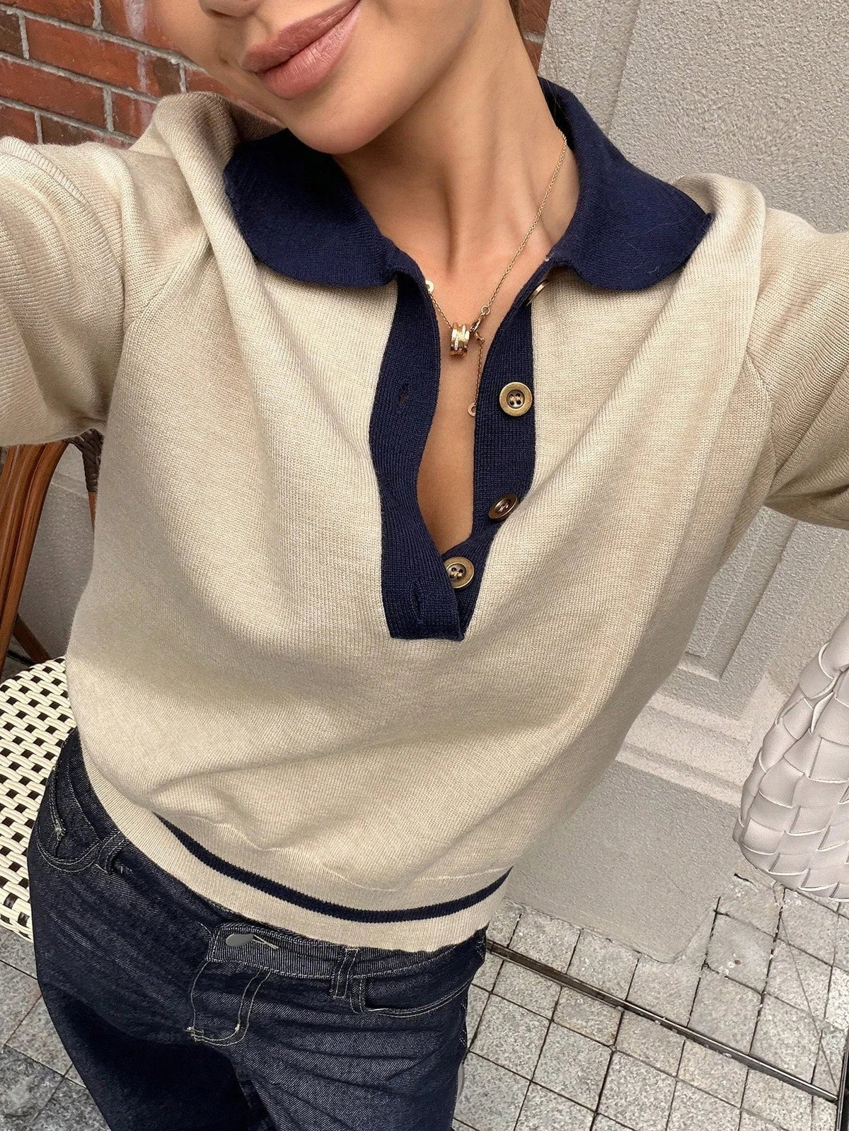 Paris strikpolotop med colourblock