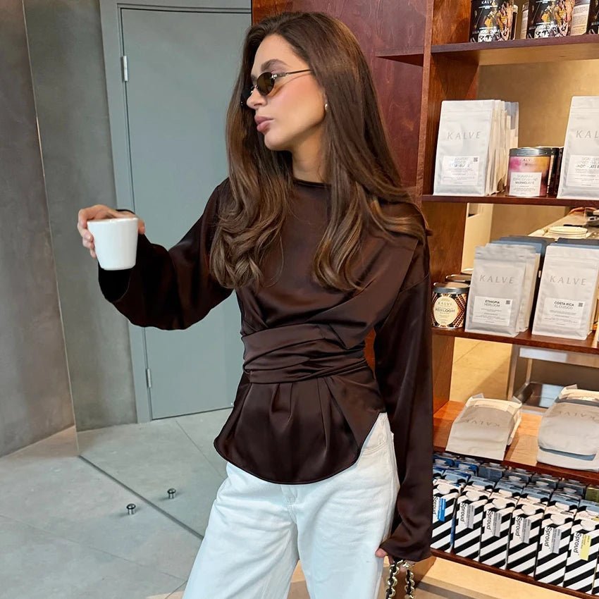 Penelope satinbluse med bindebånd i ryggen