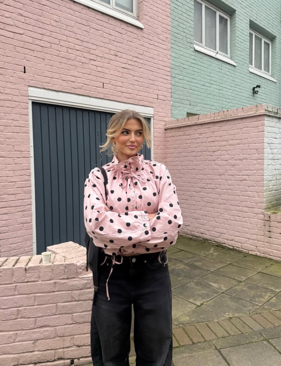 Presley jakke med polkaprikker og pufærmer