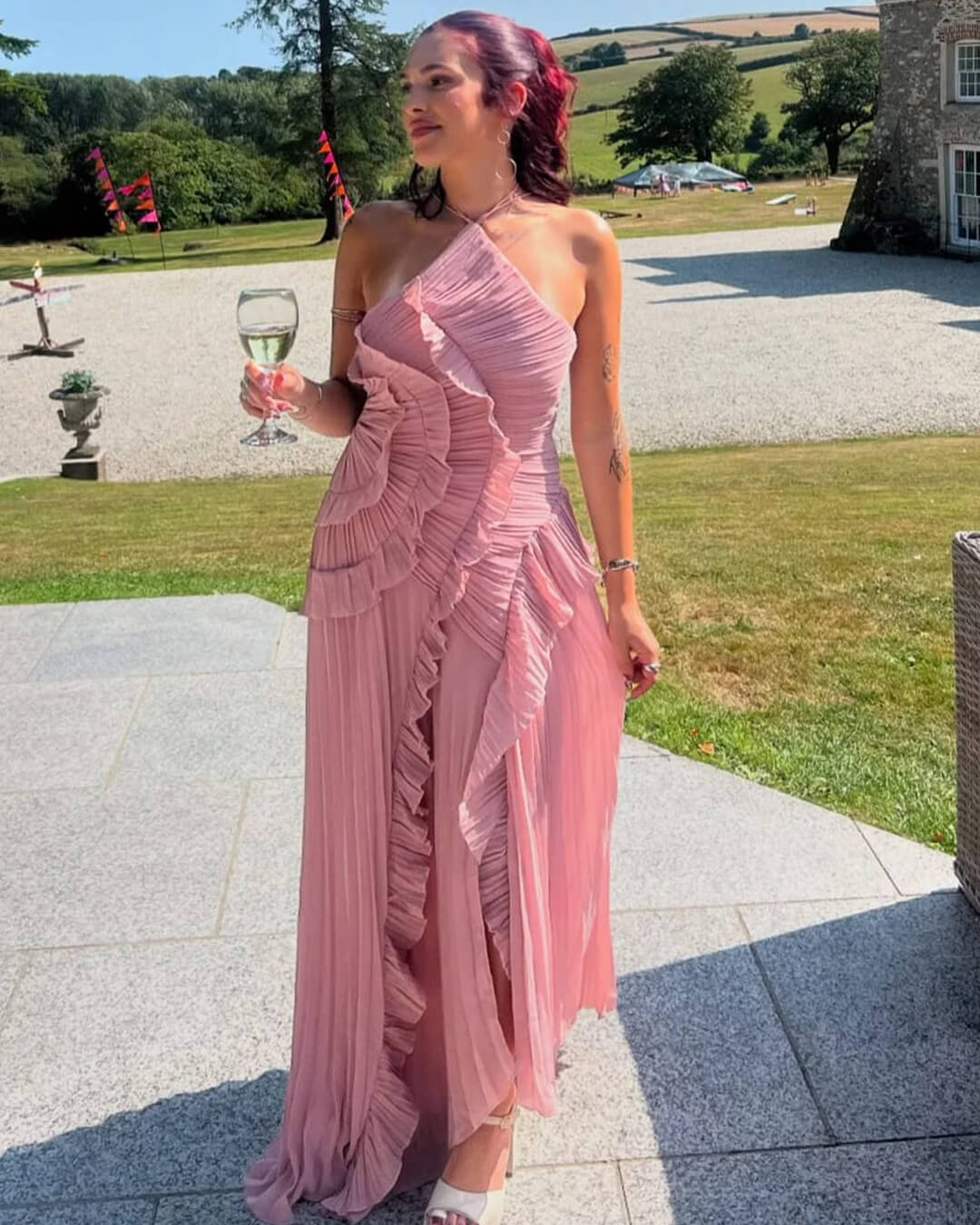 Renata A-formet kjole med halterneck