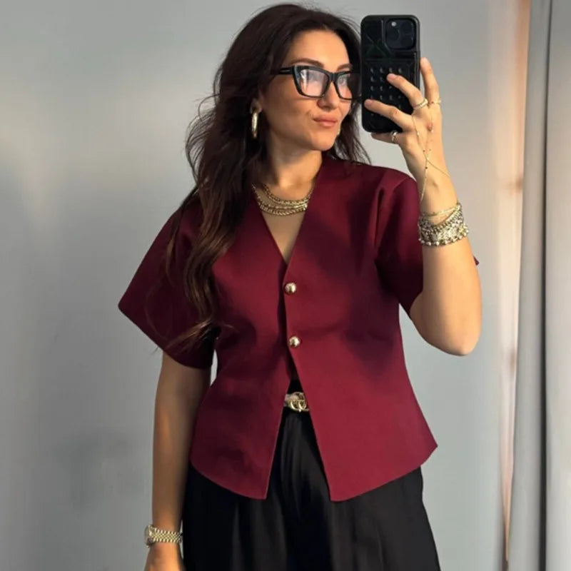 Ribstrikket cardigan med V-hals og knapper