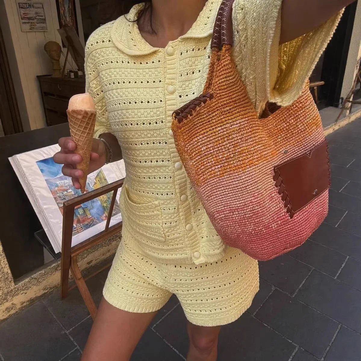 Sasha ensfarvet strikket sæt med cardigan og shorts