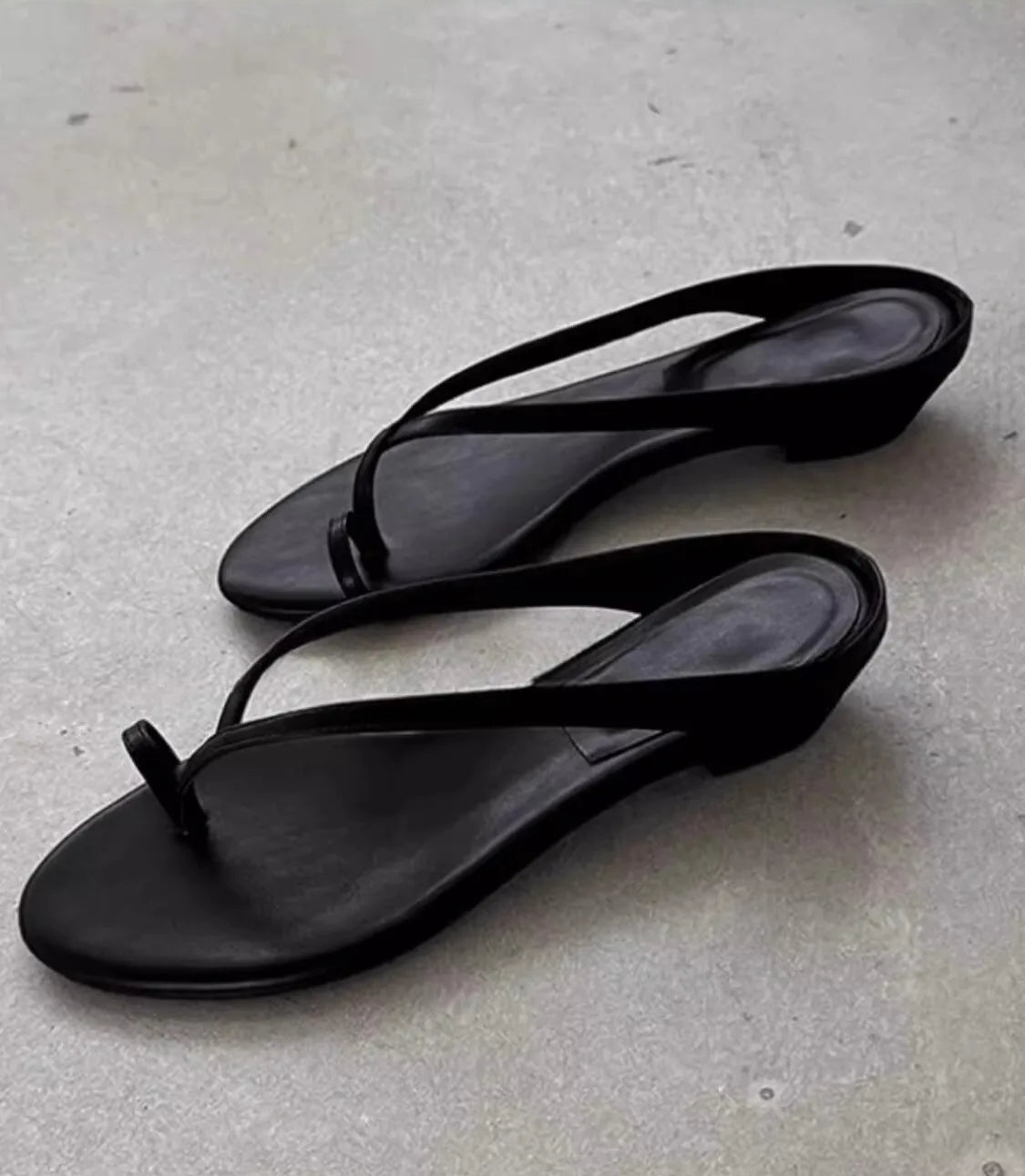 Sophia flade slippers med tårem
