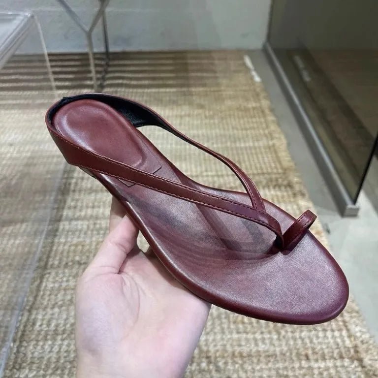 Sophia flade slippers med tårem