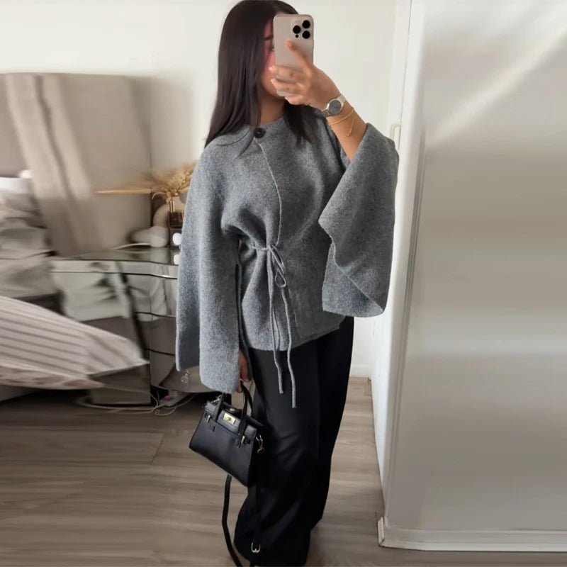Suzette cardigan med slids og flagermusærmer