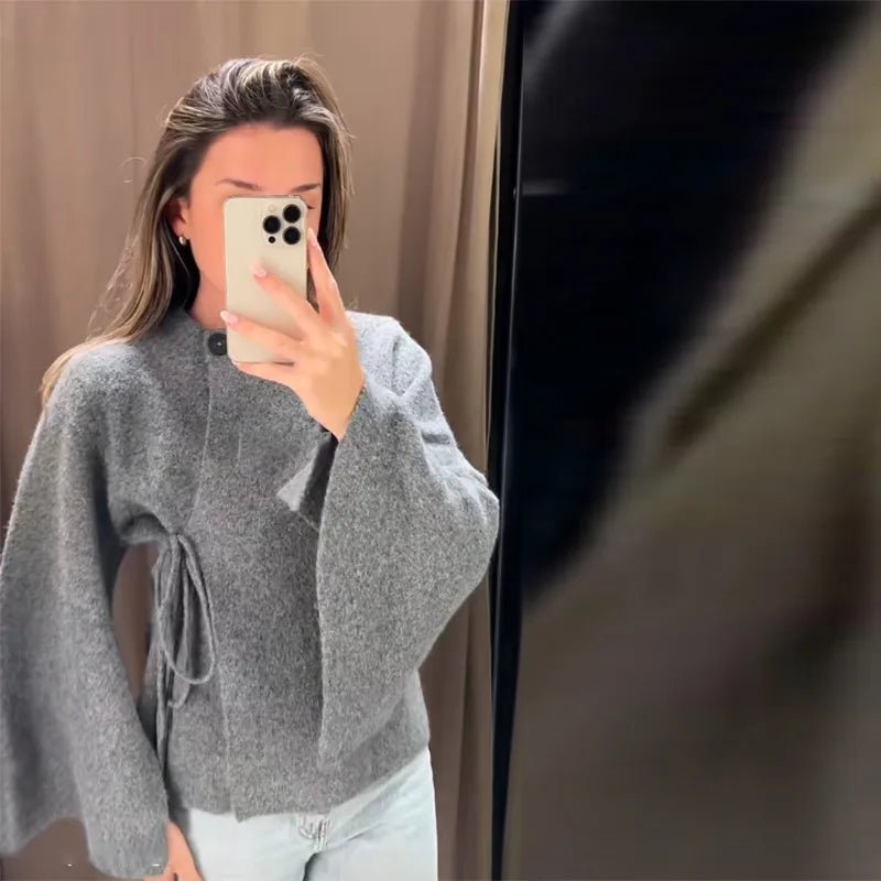 Suzette cardigan med slids og flagermusærmer