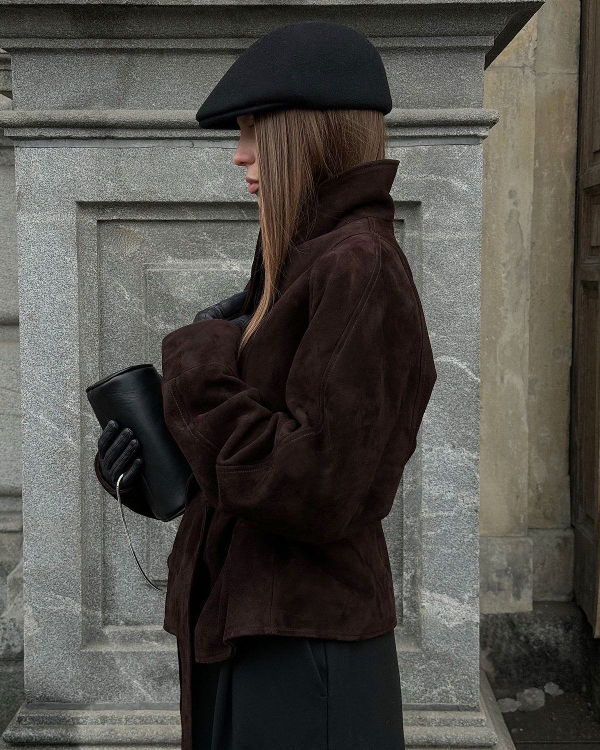 Teresa trenchcoat i ruskind med bælte